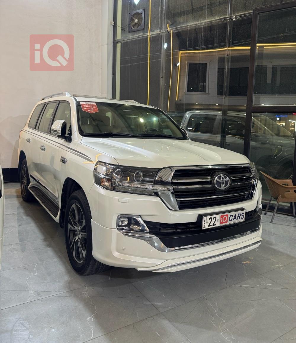 تويوتا لاندكروزر